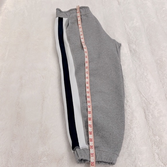 LNDR Cropped Sweatpants (4-6) - Picture 8 of 9
